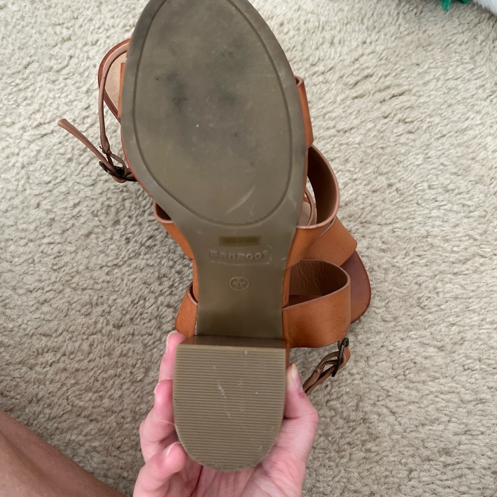 Brown bamboo heels size 8 - Picture 4 of 5